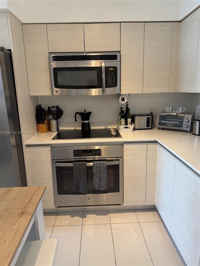 Building Photo - 4250 Biscayne Blvd