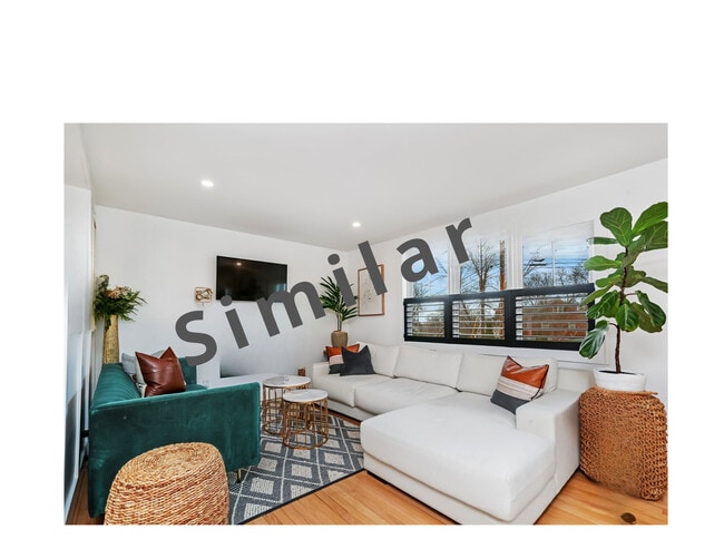 Building Photo - 132 Toll House Ln