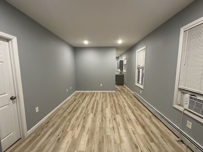 Building Photo - 212 Inslee Pl, Elizabeth NJ