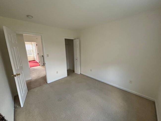 Building Photo - Updated New Tripoli Rental