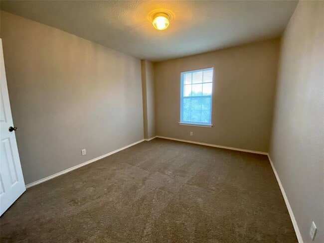 Building Photo - 6832 Auckland Dr