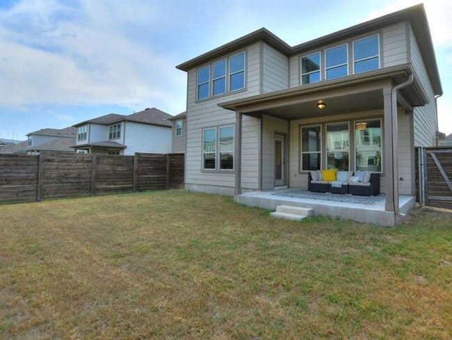 Building Photo - 13911 Osmarea Dr