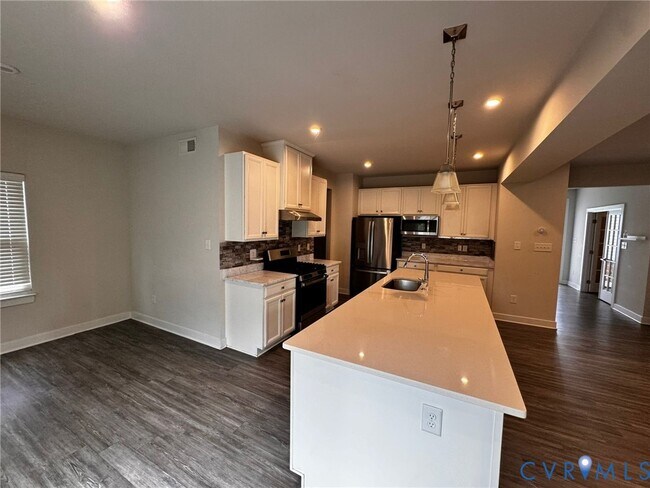 Building Photo - 16043 Cambria Cove Blvd