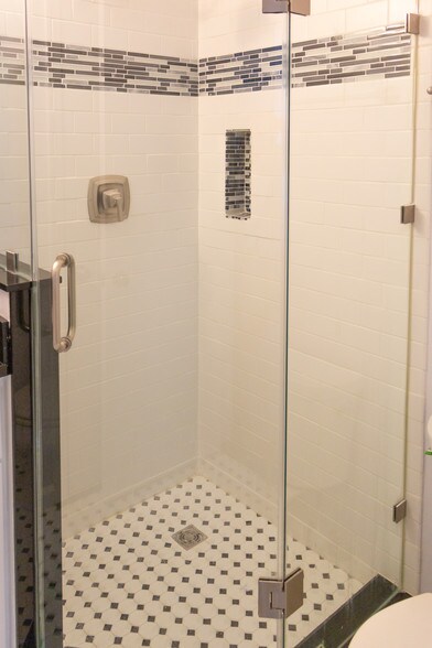 Building Photo - 1930 New Hampshire Ave NW