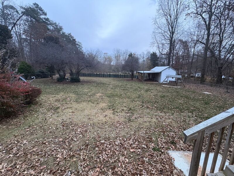 Building Photo - 1980 Bethania-Rural Hall Rd