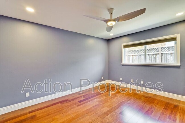 Building Photo - 1754 Granger Ave
