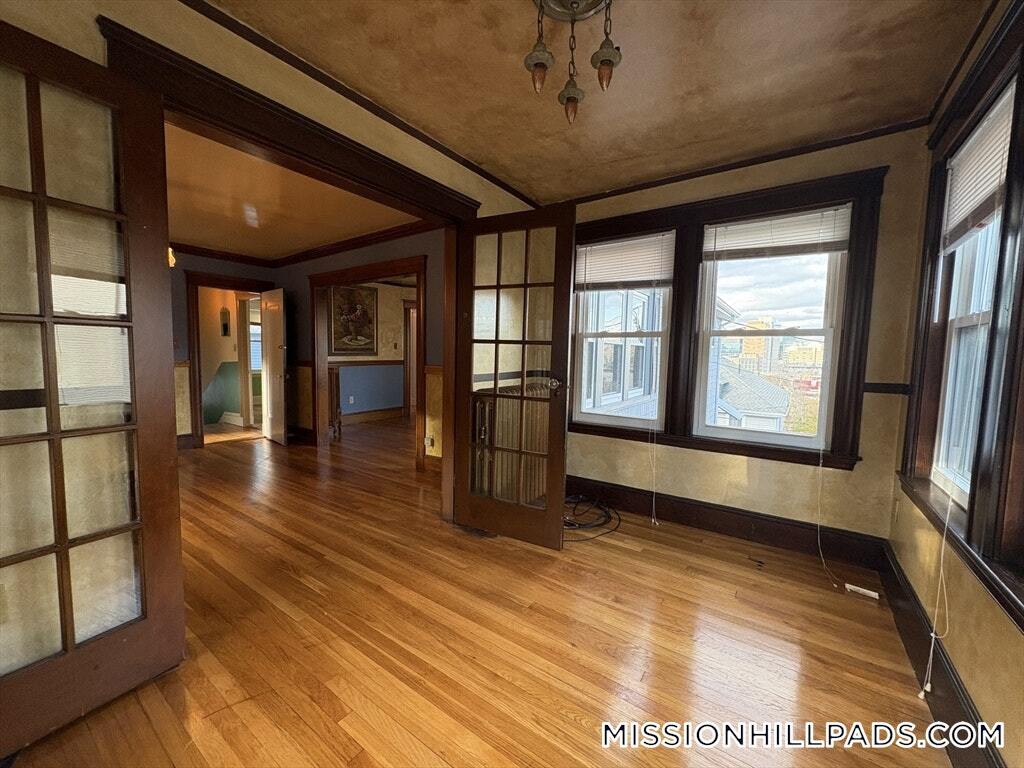 Building Photo - 155-157 Hillside St.