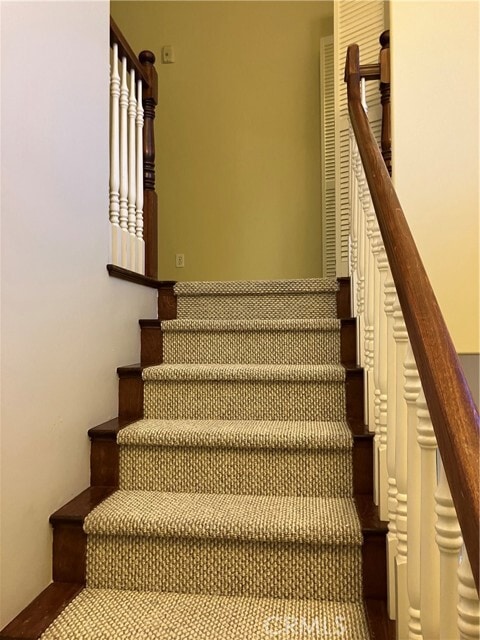 Building Photo - 128 E Broadway