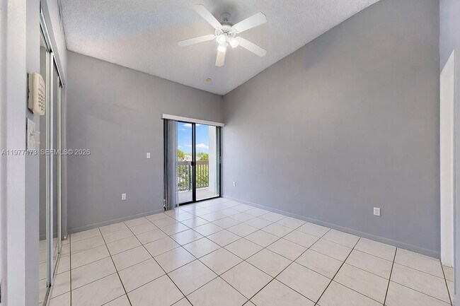 Building Photo - 7525 SW 153rd Pl