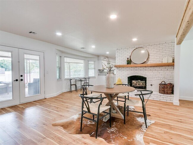 Building Photo - 2304 NW 56th Terrace