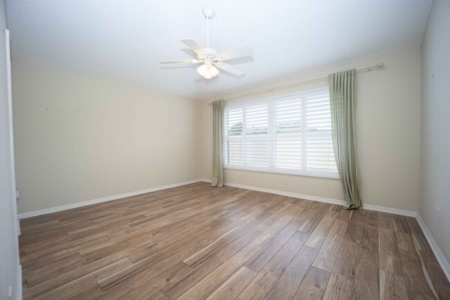 Building Photo - 3BR/2BA Courtyard Villa in The Village of ...