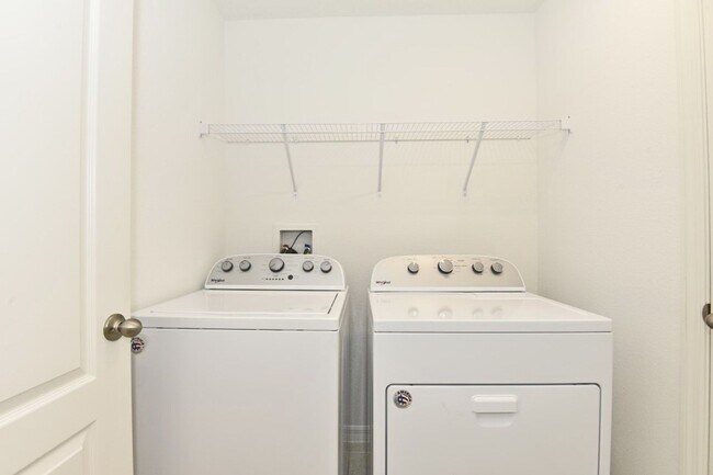 Building Photo - 720 Benoi Dr