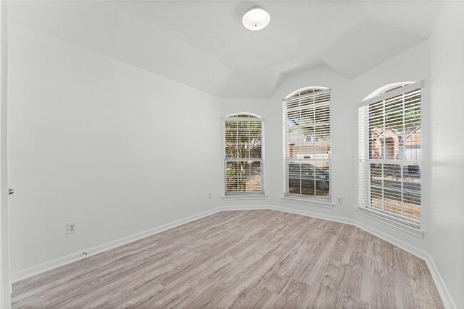 Building Photo - 13014 Rose Landing Dr