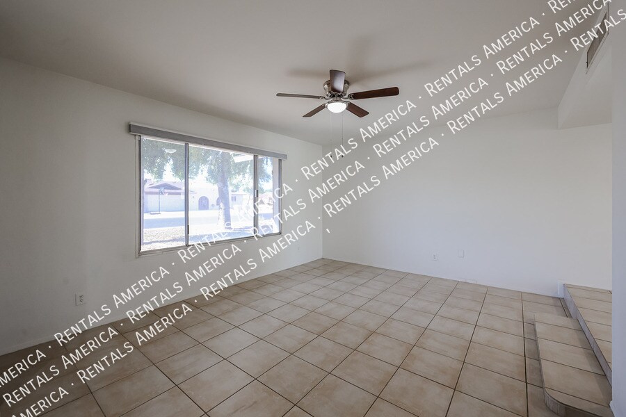 Building Photo - 5214 W Redfield Rd