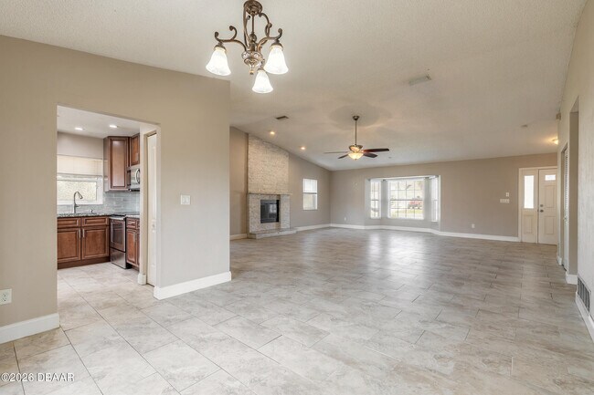 Building Photo - 10 Cormorant Ct