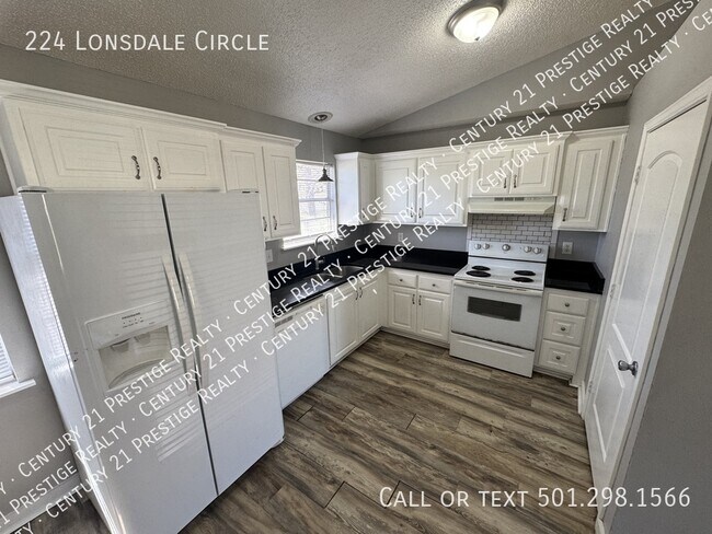 Building Photo - 224 Lonsdale Cir