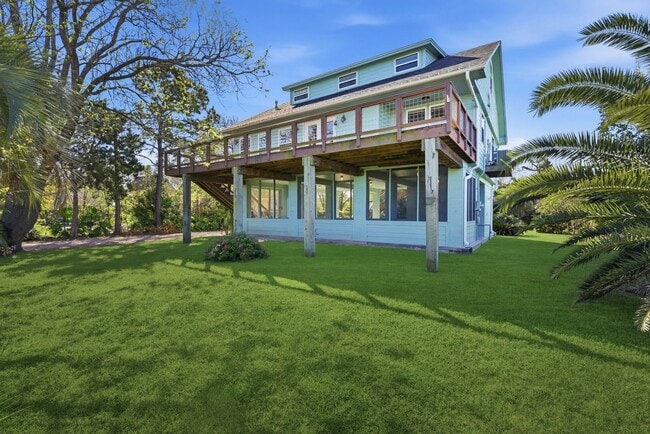 Building Photo - 180 Grove Rd