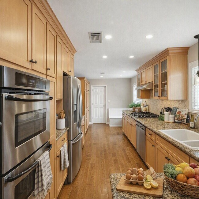 Building Photo - 6131 Yarwell Dr