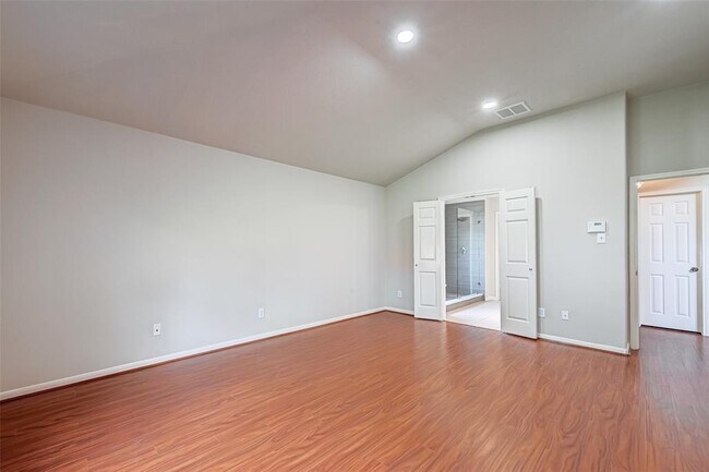Building Photo - 2310 Diamond Springs Dr