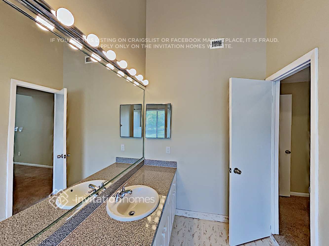 Building Photo - 8600 SW 140th Terrace