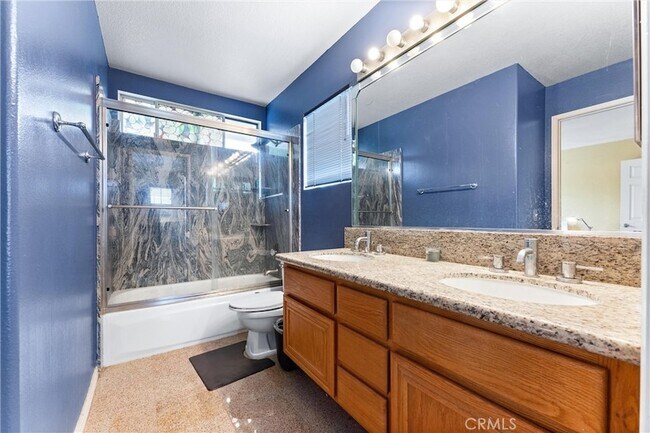 Building Photo - 13776 Monteverde Dr