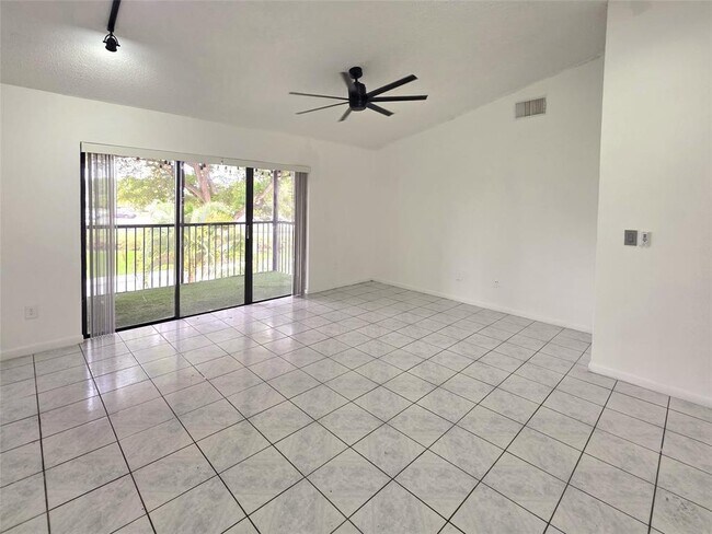 Building Photo - 9705 SW 138th Ave