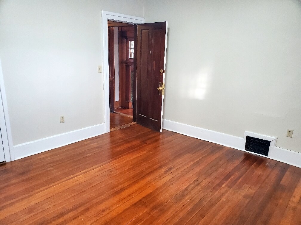 Building Photo - 340 Highland St