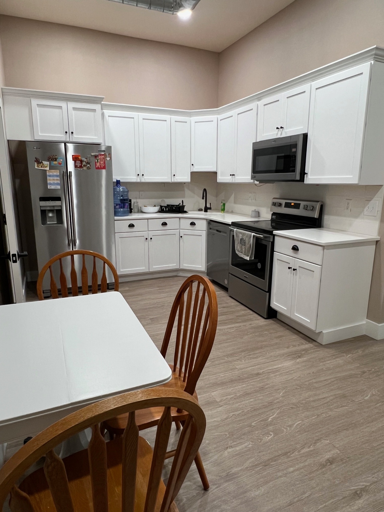 Kitchen - 307 E Main St