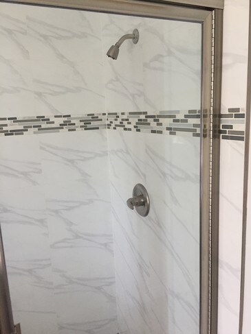 Building Photo - 515 N Nicholson Ave