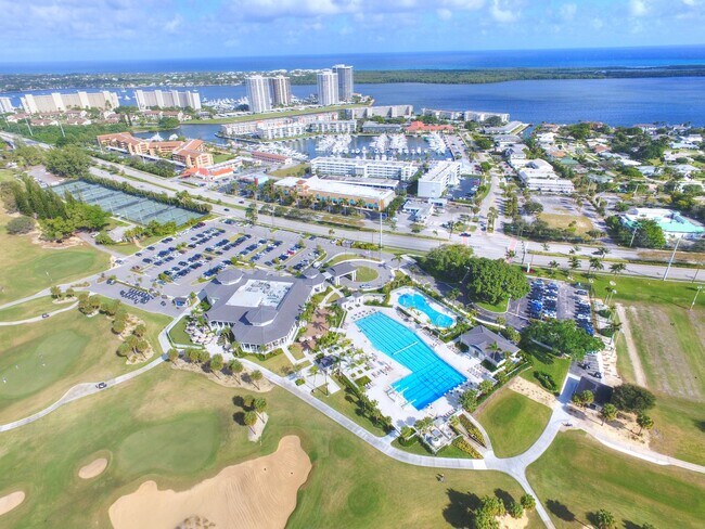 Building Photo - 807 Easterly Rd