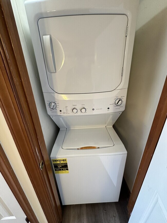 Building Photo - 3502-201 Ivy Commons Drive