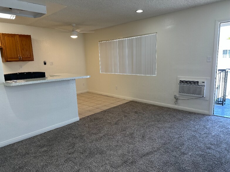 Building Photo - 1234 S Loara St