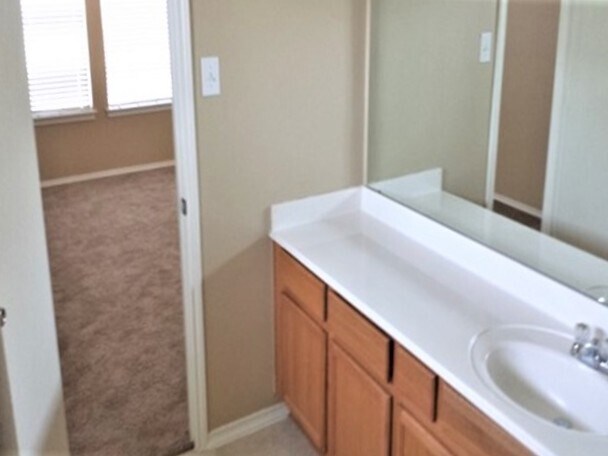 Building Photo - 3406 Chateaucrest Ct