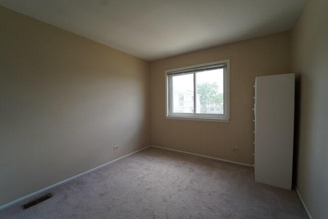 Building Photo - 1543 Cornell Pl