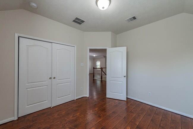 Building Photo - 6402 Addlestone Ridge Ln