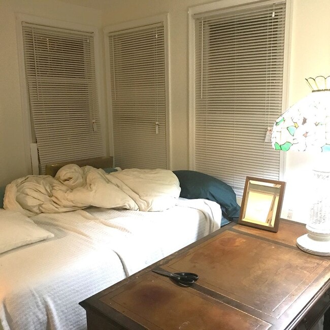 Building Photo - 0929-Castle