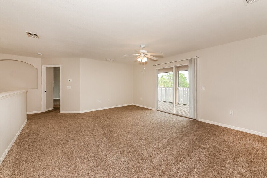 Building Photo - 9026 Beacon Manor Terrace
