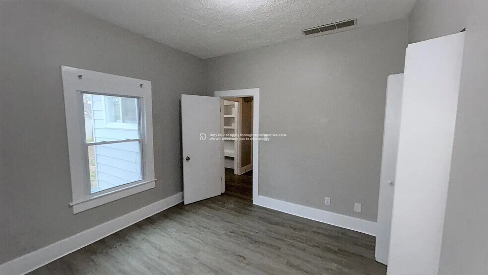 Building Photo - 624 Dresden Ave