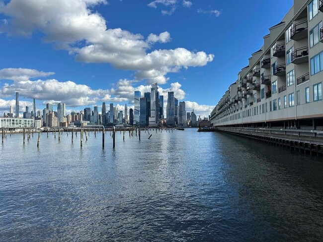 Building Photo - 600 Harbor Blvd