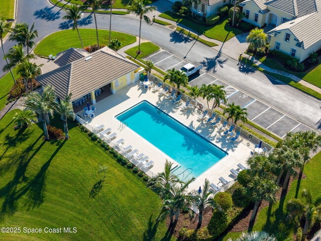 Building Photo - 379 Pentland Dr