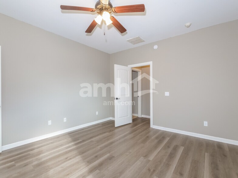 Building Photo - 8308 NW 139th Terrace