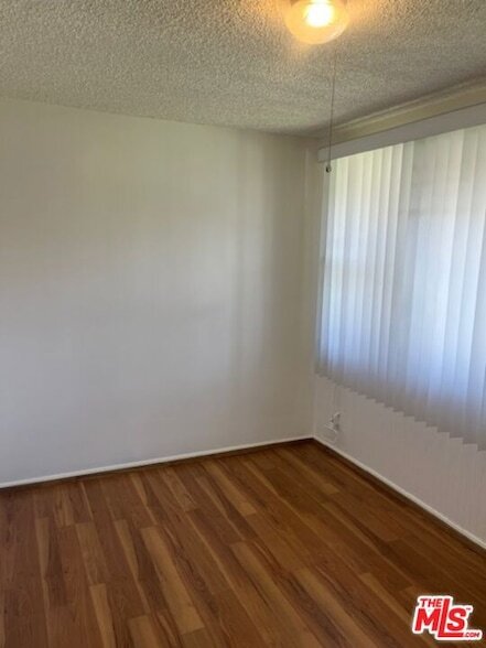 Building Photo - 4281 S Hobart Blvd