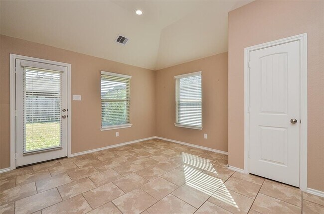 Building Photo - 12947 Taper Reach Dr