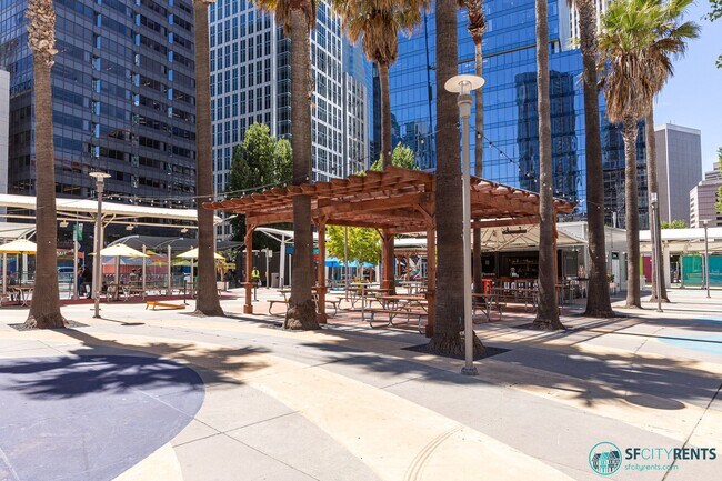 Building Photo - Rincon Hill: Bright & Spacious Condo w/ A/...