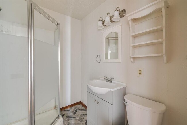 Building Photo - 1133 Stubbeman Ave