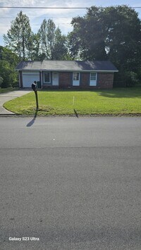 Building Photo - 204 Sterling Rd