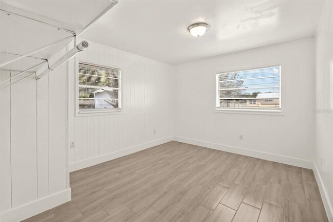 Building Photo - 31300 US-441