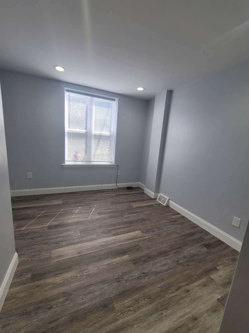 bedroom 1 - 3219 Hamilton St