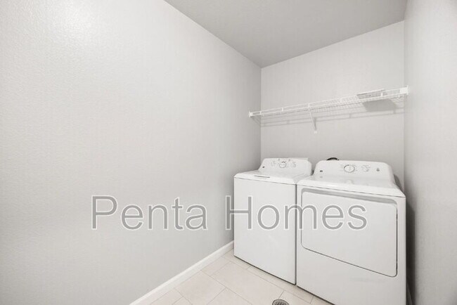 Building Photo - 809 Waterthrush Ln