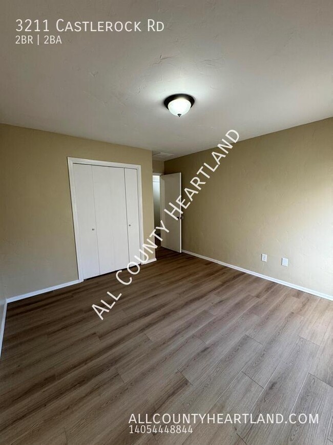 Building Photo - MOVE IN SPECIAL! 2bed 2 bath near Quail Sp...